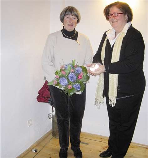 Führungswechsel bei der Partnerschaftsvereinigung Villeneuve: Hedwig Schmitt-Wojcik (l.) übernimmt den Vorsitz von Birgit Willkens-Borbe.