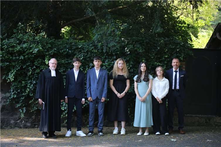Fünf Jugendliche feierten ihre Konfirmation. Foto: Evangelische Kirchengemeinde Bad Breisig