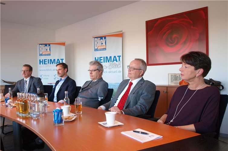 Fünf Kandidaten wollen ins Rathaus (v.l.n.r.): Walter Köbbing, Björn Ingendahl, Dr. Peter Wyborny, Gereon Wickord und Sabine Junge.