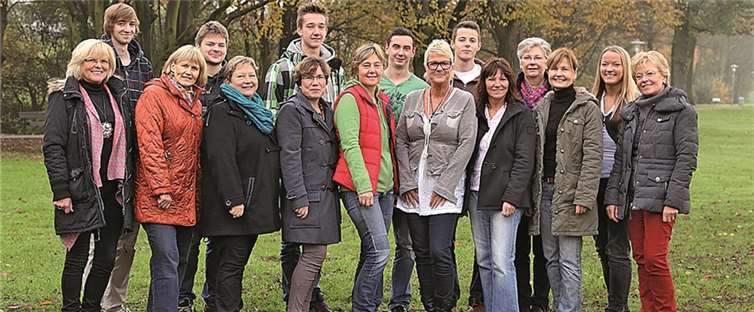 Fünf junge Männer verstärken im Rahmen ihres Bundesfreiwilligendienstes das Team der offenen Ganztagsschule an der KGS Meckenheim. privat