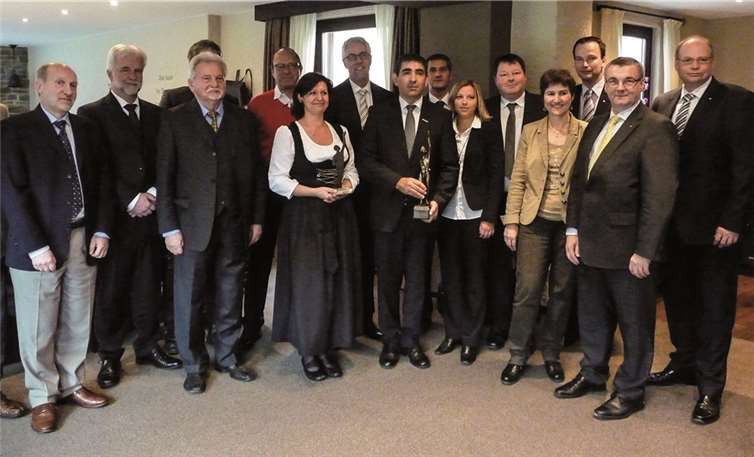 Fünf leistungsstarke Unternehmen wurden in Löf von Landrat Dr. Alexander Saftig und Henning Schröder (WFG) vorgestellt und gewürdigt.EP