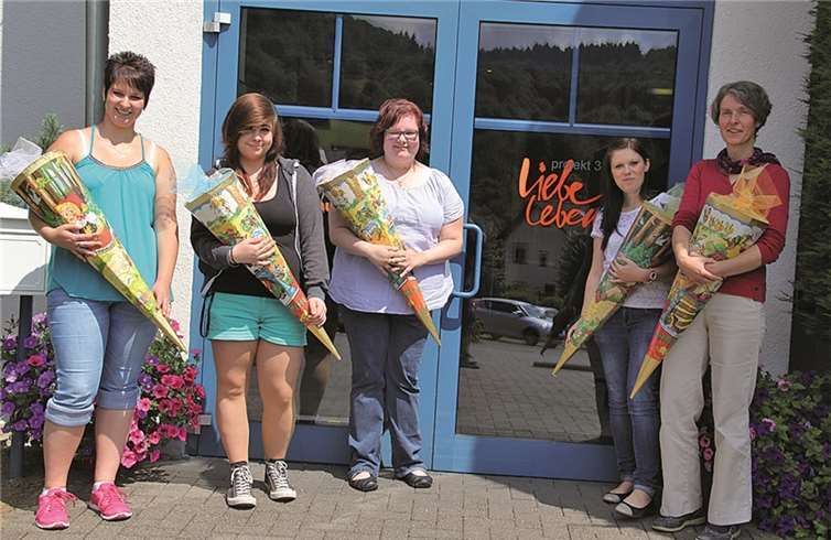 Fünf neue Auszubildende wurden in der Villa am Buttermarkt begrüßt. privat