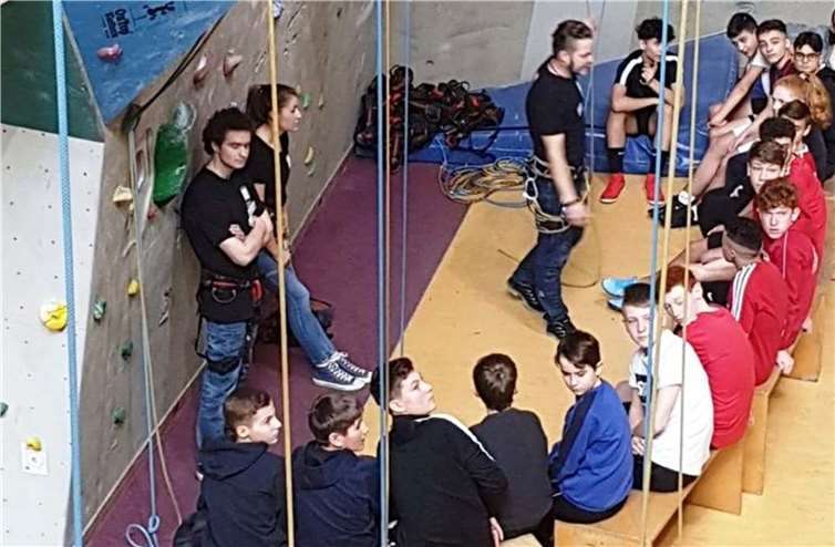 Für 20 Spielerinnen und Spieler der C-Junioren des Ahrweiler BC ging es vor einer Woche steil bergauf.Foto: privat