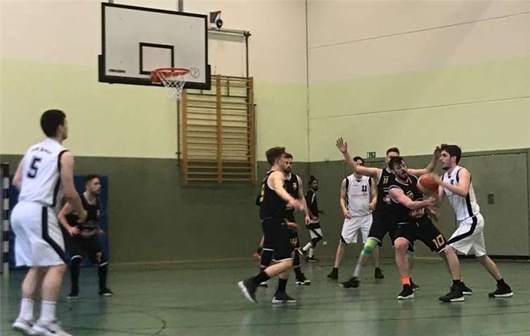 Für Bendorf spielten: Ahmad Barnieh (14 Punkte), Dominik Hahn (10), Mario Hahn (8), Joshua Hehl (2), Emrah Kryeziu (15), Sebastian Leisen (11), Detar Mehmeti (2), Mike Staudt (2), Hendrik Steigerwald (8), Ole Walczyk (2) und David Wimmer (2). Foto: privat