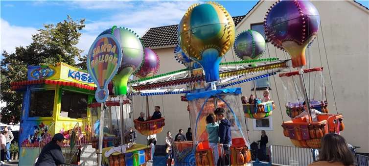 Für Familien waren die kleine Fahrgeschäfte der Hit. 