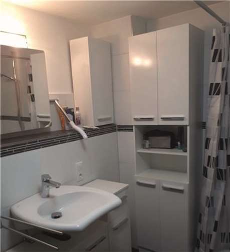 Für Justin bedeutet das neue behindertengerechte Bad ein Stück Lebensqualität.