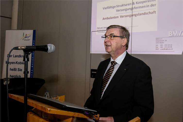 Für Landrat Dr. Alexander Saftig ist klar, dass der Kreis Mayen-Koblenz seiner Zeit voraus ist, weil schon jetzt über die Sicherstellung der medizinischen Versorgung diskutiert wird.