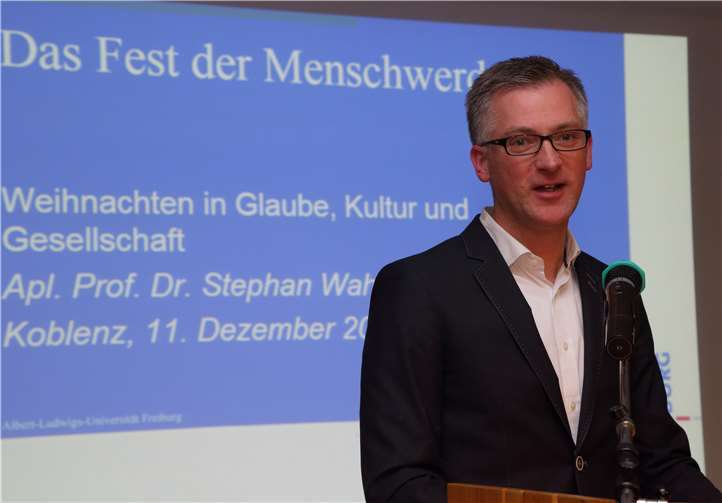 Für Professor Dr. Stephan Wahle steht Weihnachten unabhängig von Religion für eine globale Sehnsucht nach Gefühl, Glück und Geborgenheit.  Bischöfliche Pressestelle/Ingo Beller