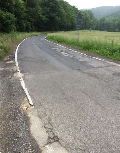 Für Radfahrer nicht geeignet: Die L87 zwischen Rheineck und Gönnersdorf. Eine Instandsetzung ist dringend erforderlich.