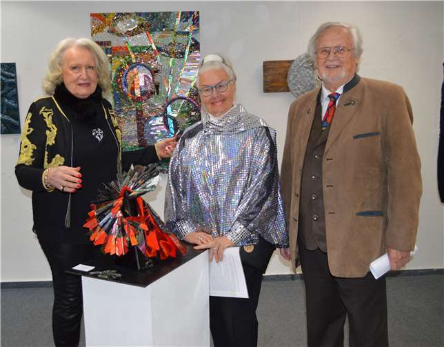 Für Rosemarie Bassi ist die Mosaik-Ausstellung ein wunderschöner Auftakt im Jahr ihres 40-jährigen Jubiläums als Galeristin.AB