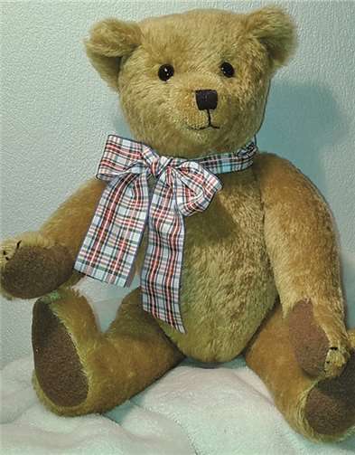 Für Viele ein treuer Freund - der erste Teddybär. privat