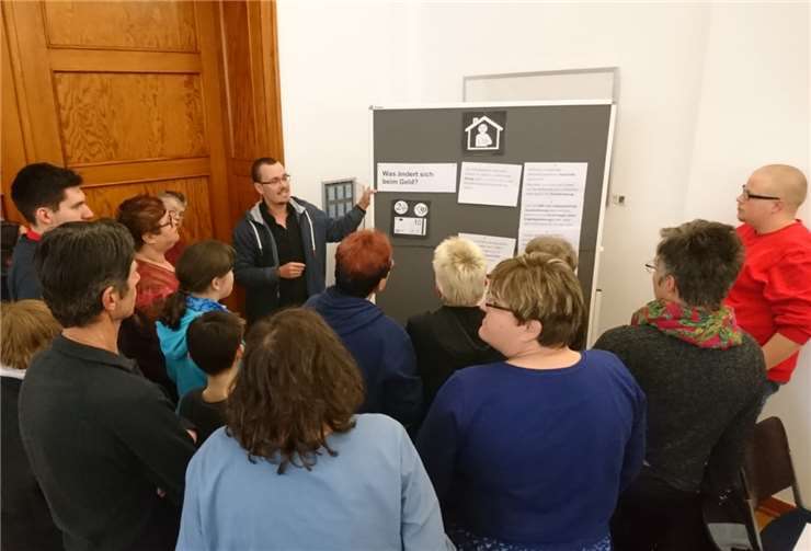 Für alle verständlich erklärten die Referenten, welche Änderungen das Bundesteilhabegesetz mit sich bringt. Foto: privat