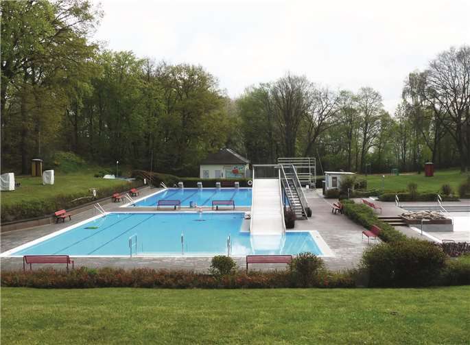 Für das kürzlich in neuem Glanz eröffnete Mendiger Vulkanbad beschloss der Stadtrat eine Anpassung der Benutzungsgebühren.  FRE