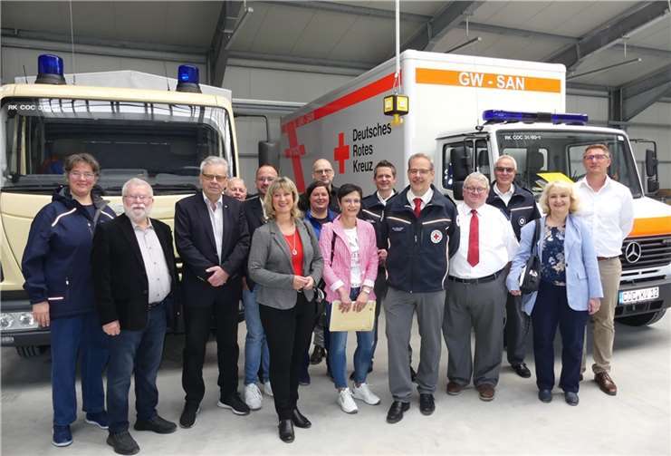 Für den 28. September diesen Jahres ist die Übergabe und Einweihung der neuen DRK-Geschäftsstelle und der Katastrophenschutz-Fahrzeughalle geplant. Fotos: TE
