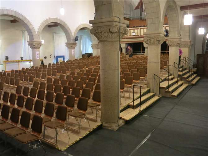 Für den Aufbau der Zuschauer-Tribüne für die Passionsspiele 2025 werden viele Helfer gebraucht.  Foto: privat