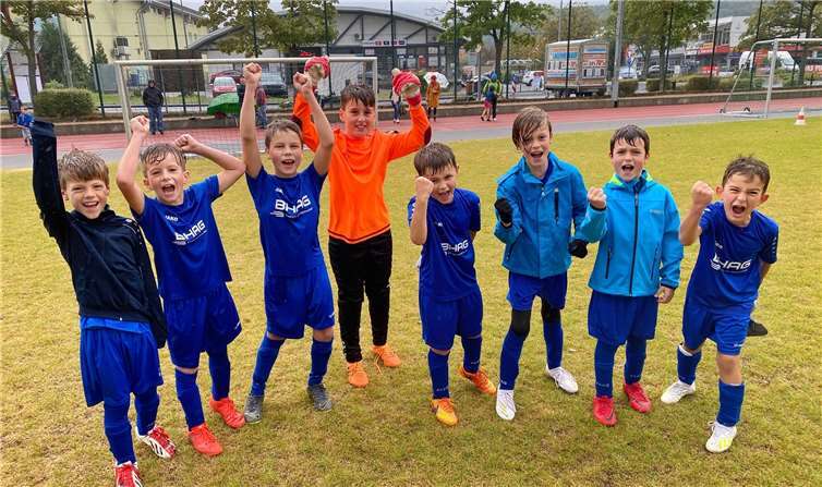 Für den FC Unkel spielten (v.l.): Max Frings, Tim Gersthahn, Jonathan Porst, Claudio Straußfeld, Julius Fülöpp, Jesse Kroon, Ben Frormann und Geti Fetaj. Foto: privat