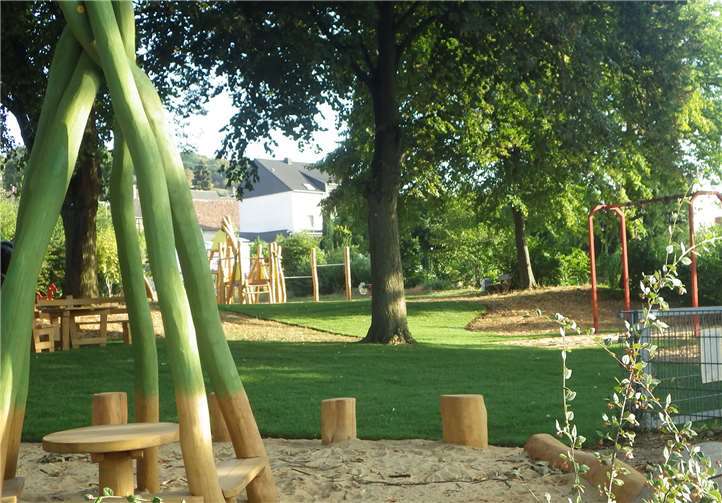 Für den Feldkirchener Spielplatz „An der Linde“ hat man sich von den Indianern inspirieren lassen. Stadt Neuwied