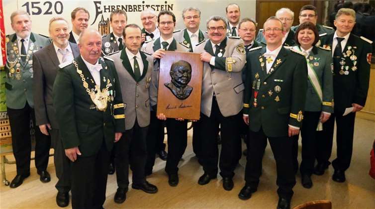 Für den Schützenbund Mittelrhein-Untermosel begann das Schützenjahr mit dem Heinrich-Hartmann-Gedächtnisschießen, das von der St. Sebastianus Schützengesellschaft Koblenz-Ehrenbreitstein ausgerichtet wurde. privat