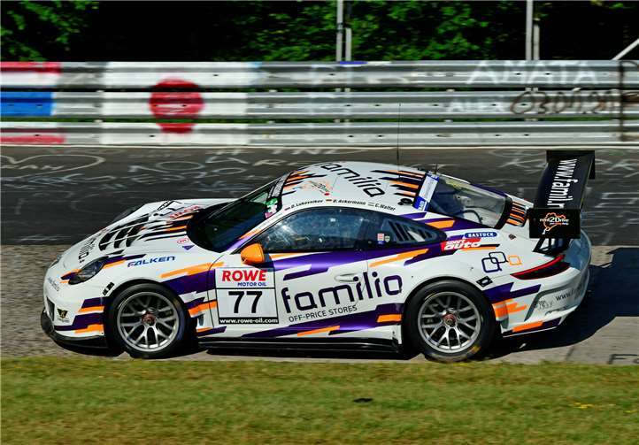 Für den Sieg des Porsche 911 GT3 Cup MR von rent2drive-FAMILIA-racing in der SP7 zeichnete sich unteranderem mit David Ackermann ein weiterer Lokalmatador verantwortlich.