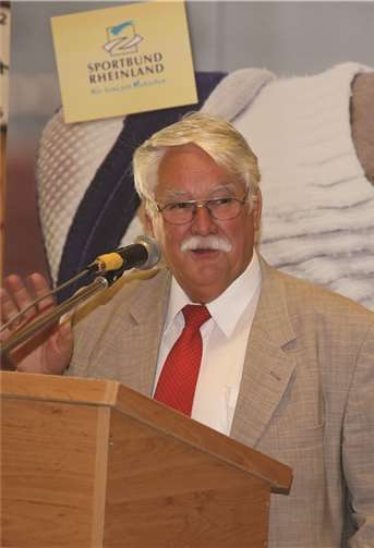 Für den Vizepräsidenten des Sportbundes Rheinland Walter Desch, ist das Ehrenamt eine wichtige Sache, erklärte er in seiner Ansprache.