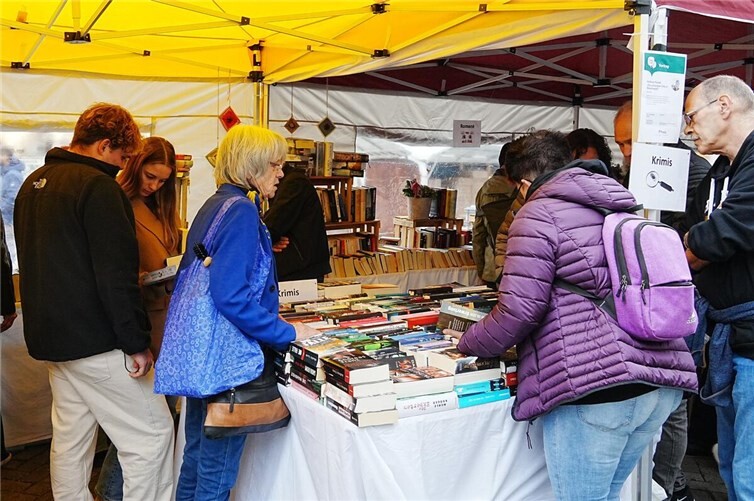 Für den guten Zweck hatte der Lions-Club Neuwied-Andernach zum großen Büchermarkt eingeladen. 