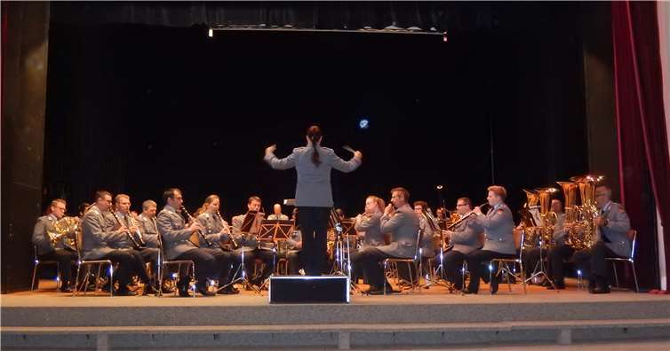 Für den musikalischen Rahmen sorgte das Heeresmusikkorps Koblenz.Fotos: RU