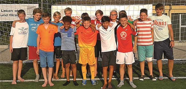 Für die C2 der JSG Maifeld spielen: Luis Talavera, Steffen Rauh, Julian Birnstock, Kilian Einig (Kapitän), Jannick Erdmann, Lenny Gilles, Marcel Keßler, Enrico Elias, Alexander Hellinger, Thomas Miller, Walid Hanioui, Andre Krafft, Max Etges, Fynn Knöll, Finn Rötering, Nikolas Klees, Leon Becker-Plein.privat