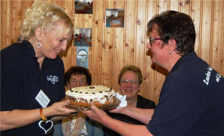 Für die Chefin gab es die Lieblingstorte.
