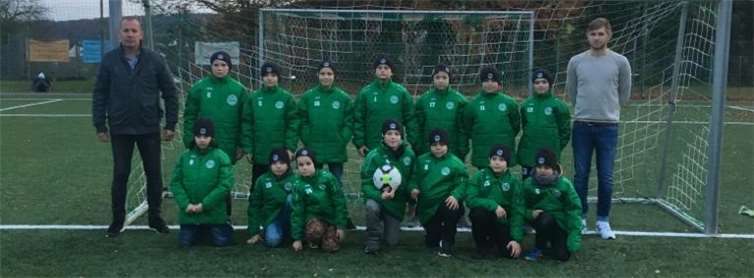 Für die E-Jugend gab es neue Winterjacken und Mützen. Foto: privat