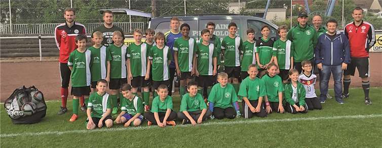 Für die Jugendlichen der SpVgg war der Besuch des DFB ein tolles Erlebnis.privat