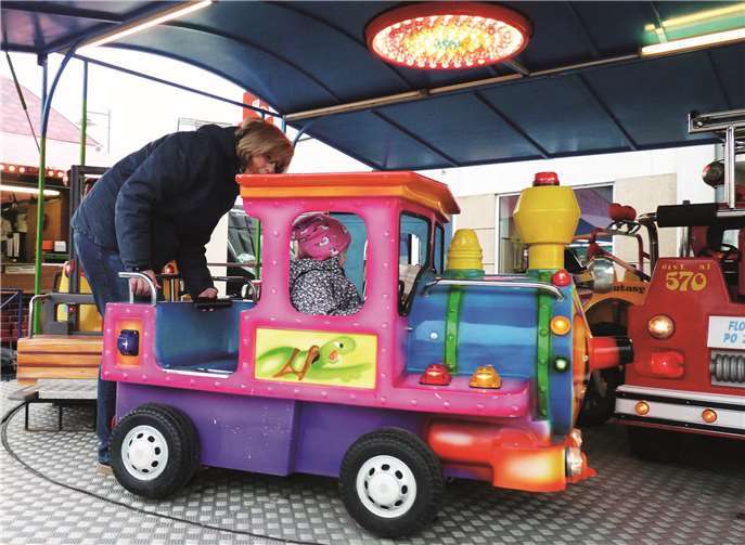 Für die Kinder gab es auf dem Marktplatz ein Karussell.