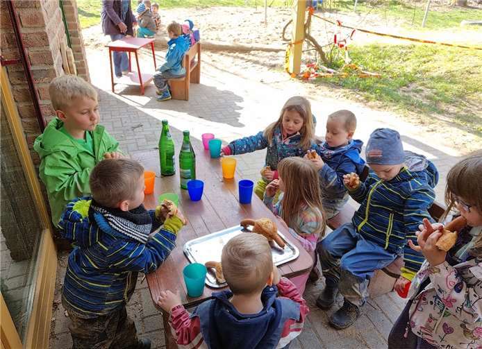 Für die Kinder gab es dann noch eine kleine Stärkung.