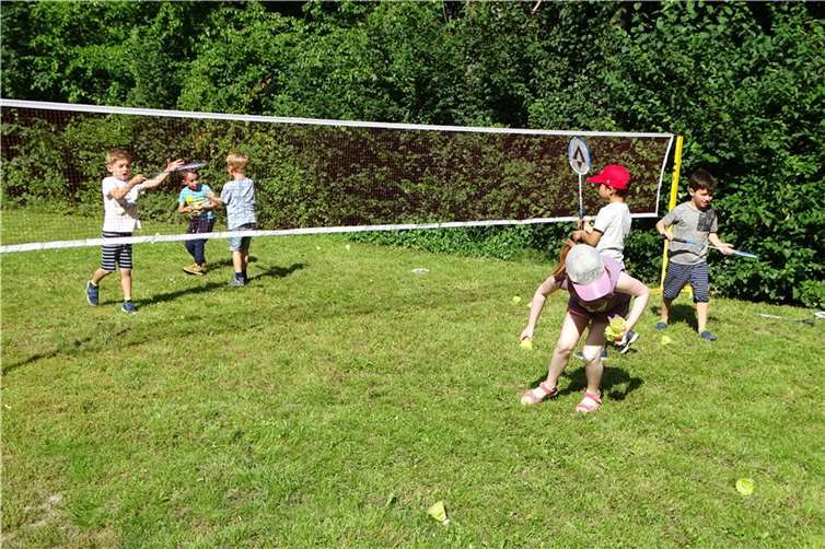 Für die Kleinsten wurden Mitmachspiele u.v.m. angeboten.