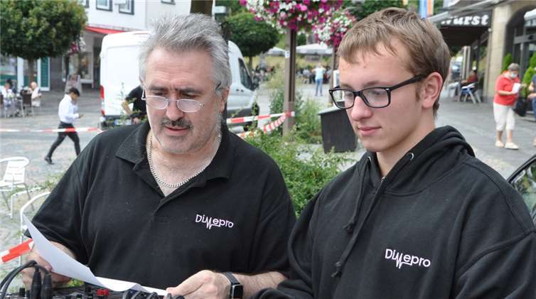 Für die Kostenlose Beschallung und den „Guten Ton“zeichnete Ralf Dietz und Yannik Zier verantwortlich.