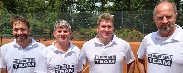 Für die Medensaison bilden die Teams Herren 40C eins (Mannschaftführer Volker Nies)und zwei (Mannschaftsführer Jörg Heinen) erstmals eine Spielgemeinschaft mit dem TC Asbach. Foto: Archiv TC Steimel