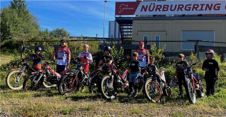Für die Trainer war es wieder eine große Freude Kindern die ersten Schritte auf einem Motorrad zu vermitteln.  Foto: privat
