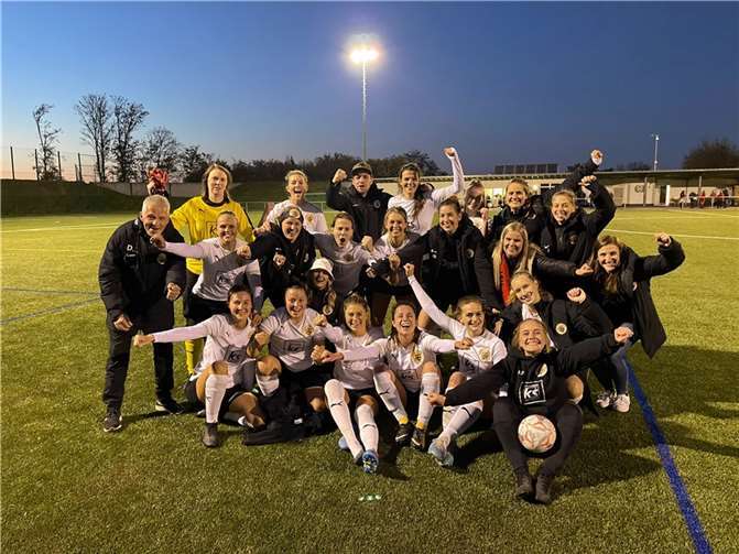 Erste Mannschaft zieht in nächste Pokalrunde ein Für die Urbarer Frauenmannschaft war es ein verdienster Heimsieg.Quelle: FC Urbar