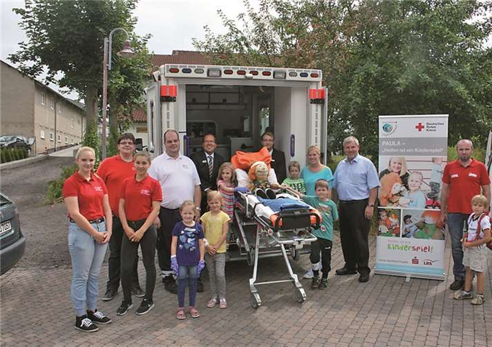 Für die Vorschulkinder der Kita „Pusteblume“ in Wassenach war das „Probeliegen“ im Rettungswagen einer der Höhepunkte des Projekts PAULA.WK