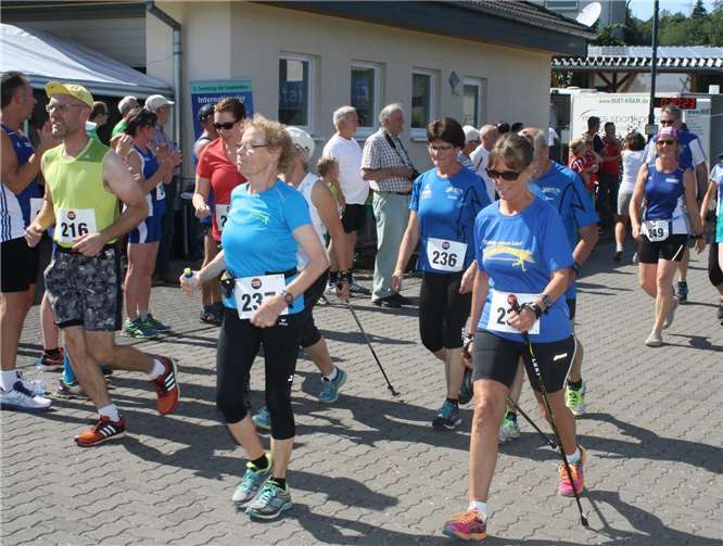 Für die Walker ging es ebenso wie die Läuferauch über eine 5000 m – Wertungsstrecke.