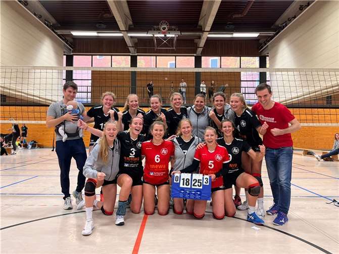 Für die erste Damenmannschaft des SV Wachtberg ging es nach Köln.  Foto: privat