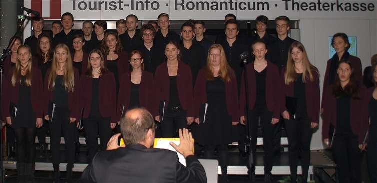 Für die musikalische Einstimmung sorgte unter anderem der Jugendkammerchor der Singschule Koblenz.