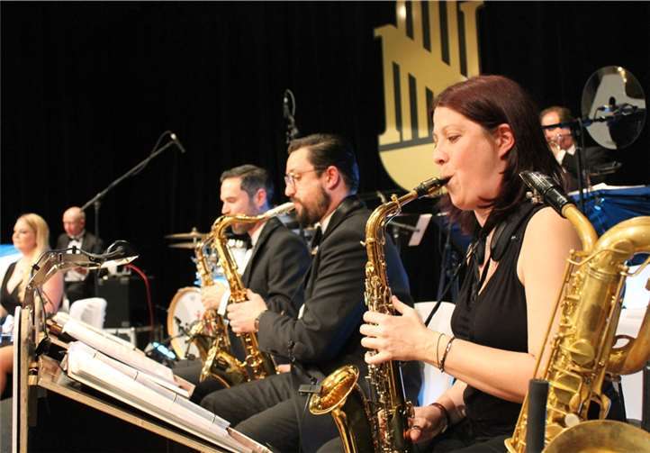 Für die musikalische Untermalung war natürlich gesorgt.RERE