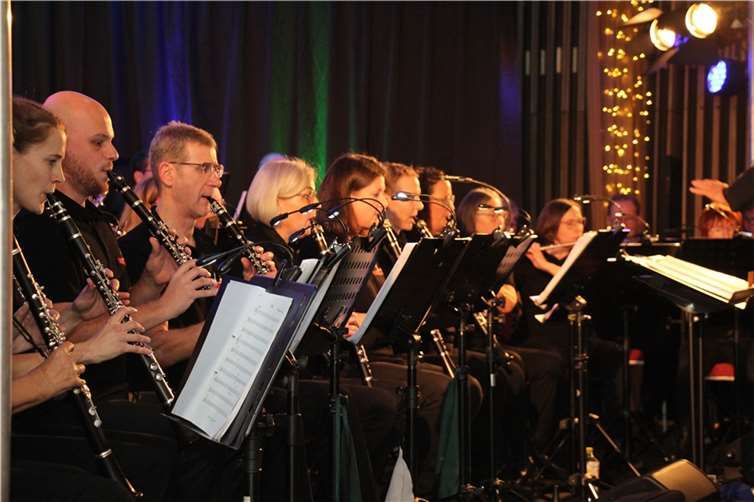 Für die rund 40 bereits älteren Nachwuchsmusiker war der Auftritt ein großer Erfolg.