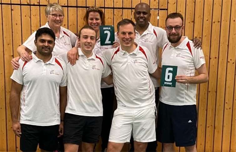 Für die zweite Mannschaft mit (von links) Girish C.T., Brigitte Prax, Kilian Wolf, Tanja Korf, Daniel Reuschel, Arun Karuvelil und Olaf Radcke gab es eine Heimniederlage.