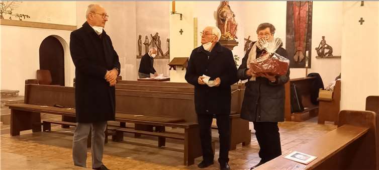 Für eine 65jährige Mitgliedschaft, davon viele Jahre aktiv in verschiedenen Führungsposten wurde Ludwig Scheh geehrt.