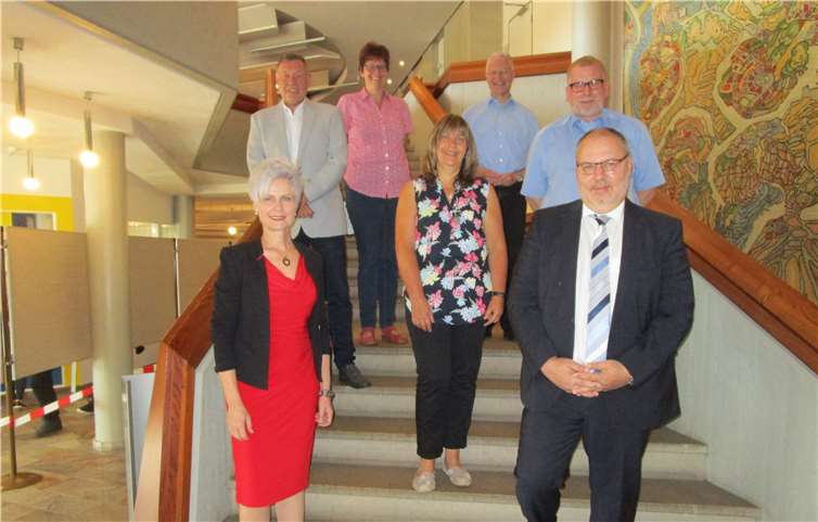 Für ihr 40-jähriges Dienstjubiläum bei der Kreisverwaltung geehrt. Foto: Kreisverwaltung RLK