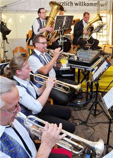 Für musikalische Unterhaltung sorgten die „Rheintaler“.