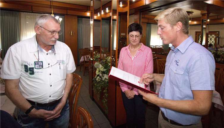 Für seine vier Jahrzehnte andauernde Parteimitgliedschaft erfuhr Herbert Marzi seine gebotene Ehrung. Fotos: privat