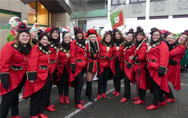 Für tolle Stimmung während der Machtübernahme sorgten auch Ochtendungs „Jecke Mädche“.