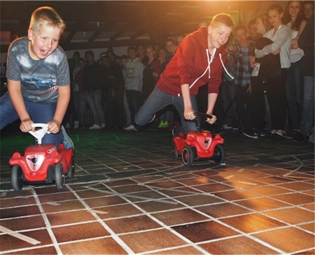 Für viel Spaß sorgte das Bobby-Car-Rennen.